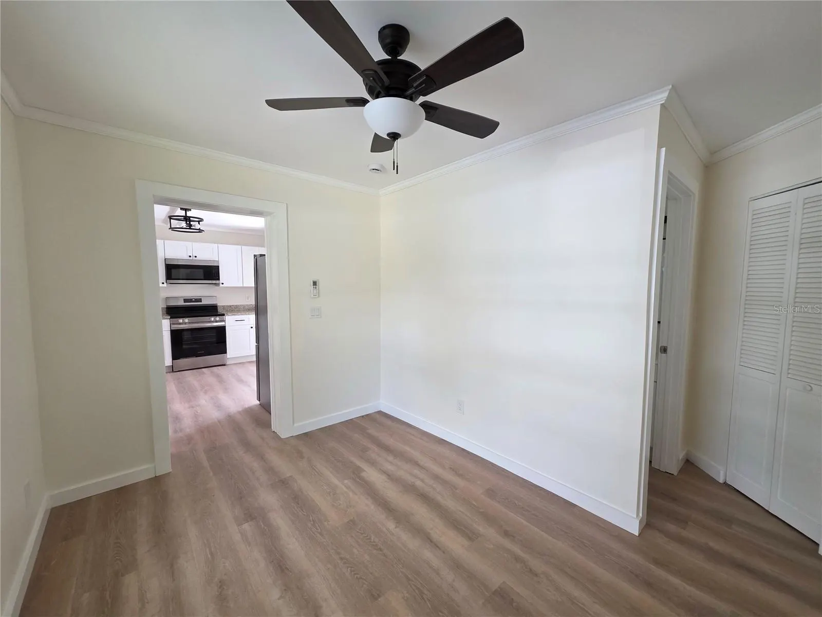 1350 NE 39TH BLVD