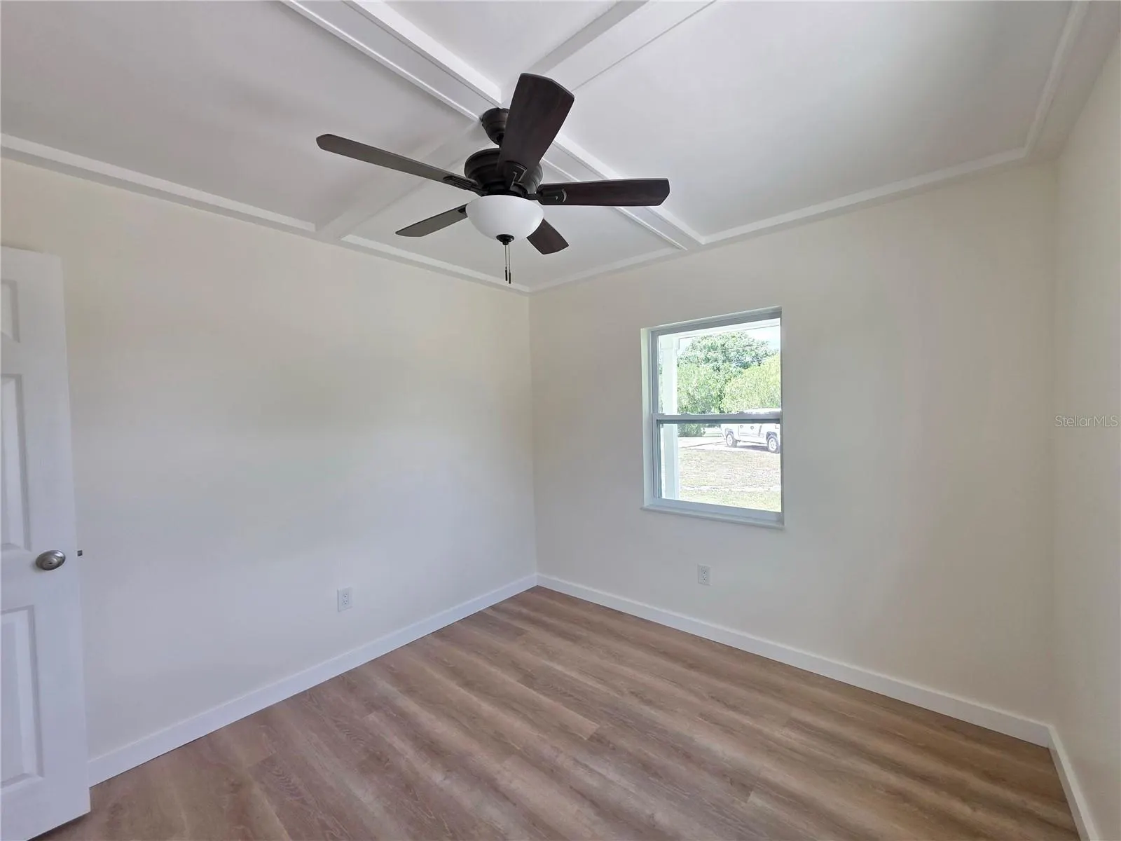 1350 NE 39TH BLVD