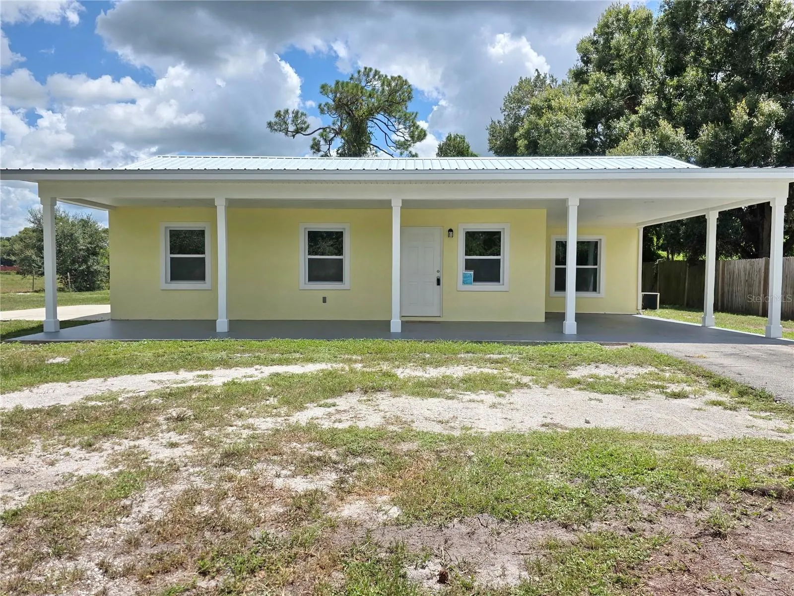 1350 NE 39TH BLVD
