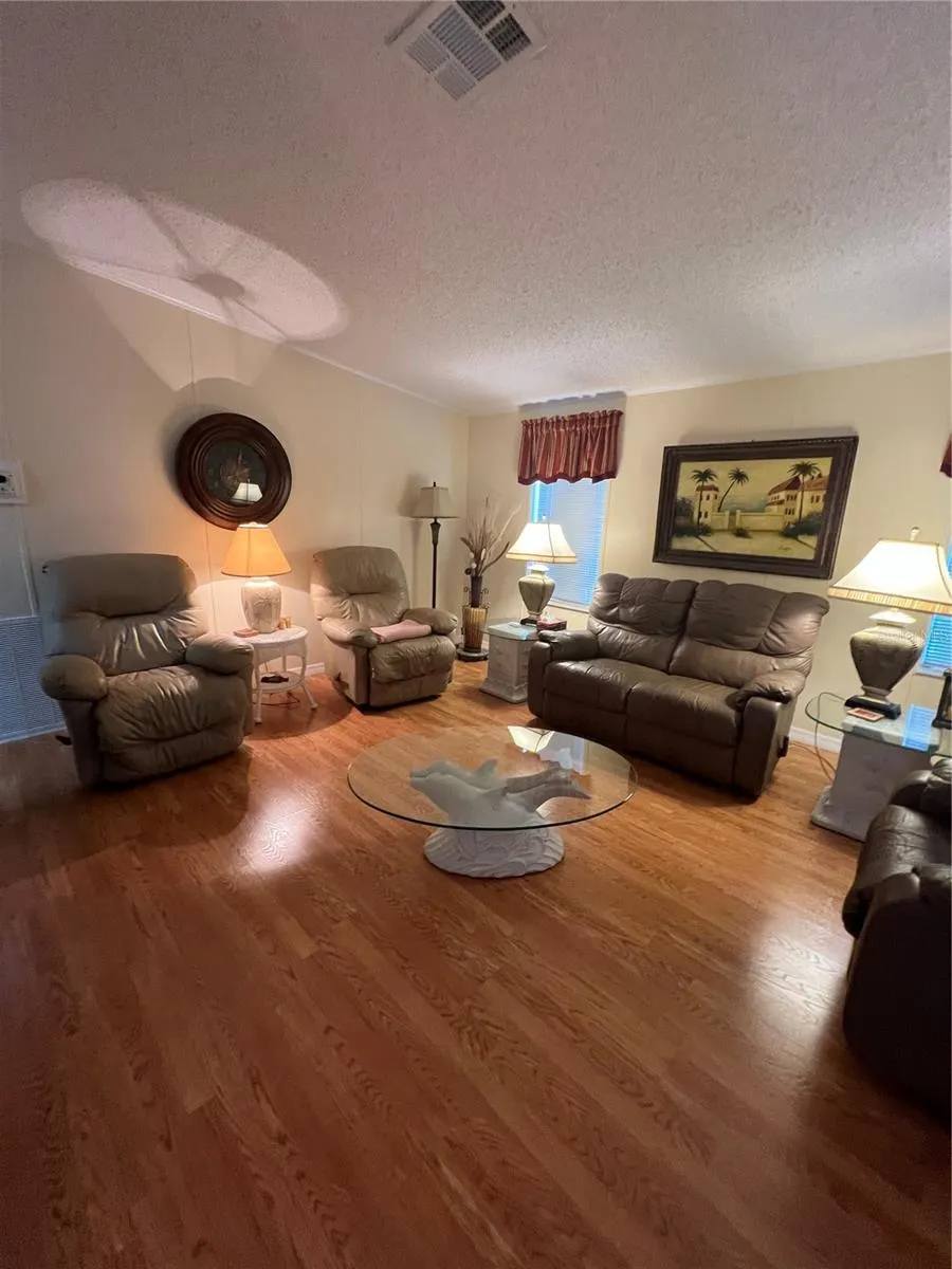 1601 US HIGHWAY 441 SE #99, #99
