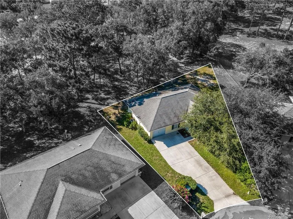 996 W COLBERT CT