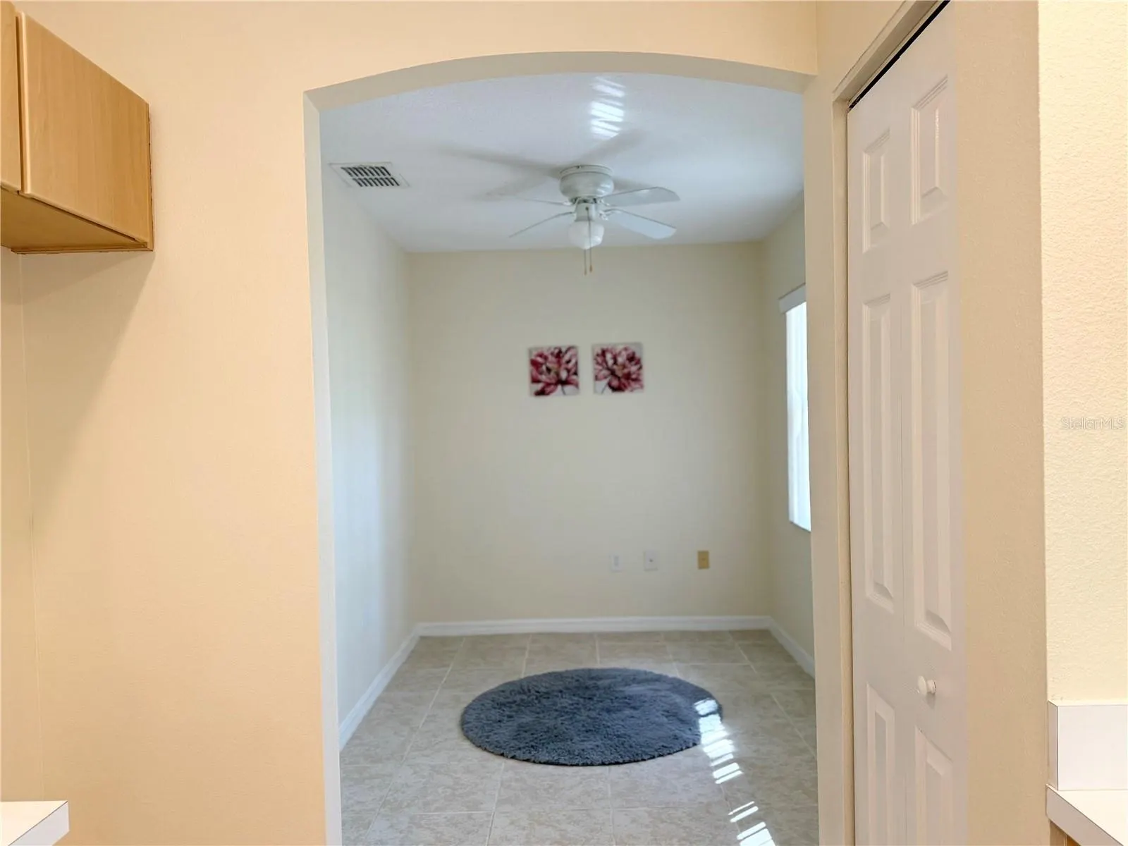 996 W COLBERT CT