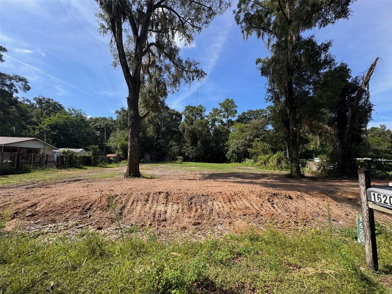1620 NW 44TH ST