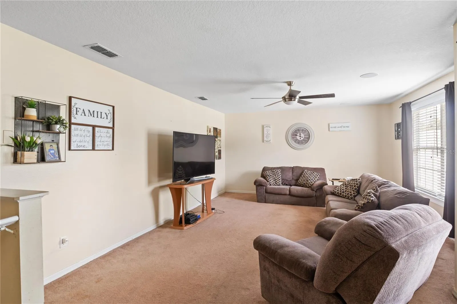 1444 BELLA COOLA DR