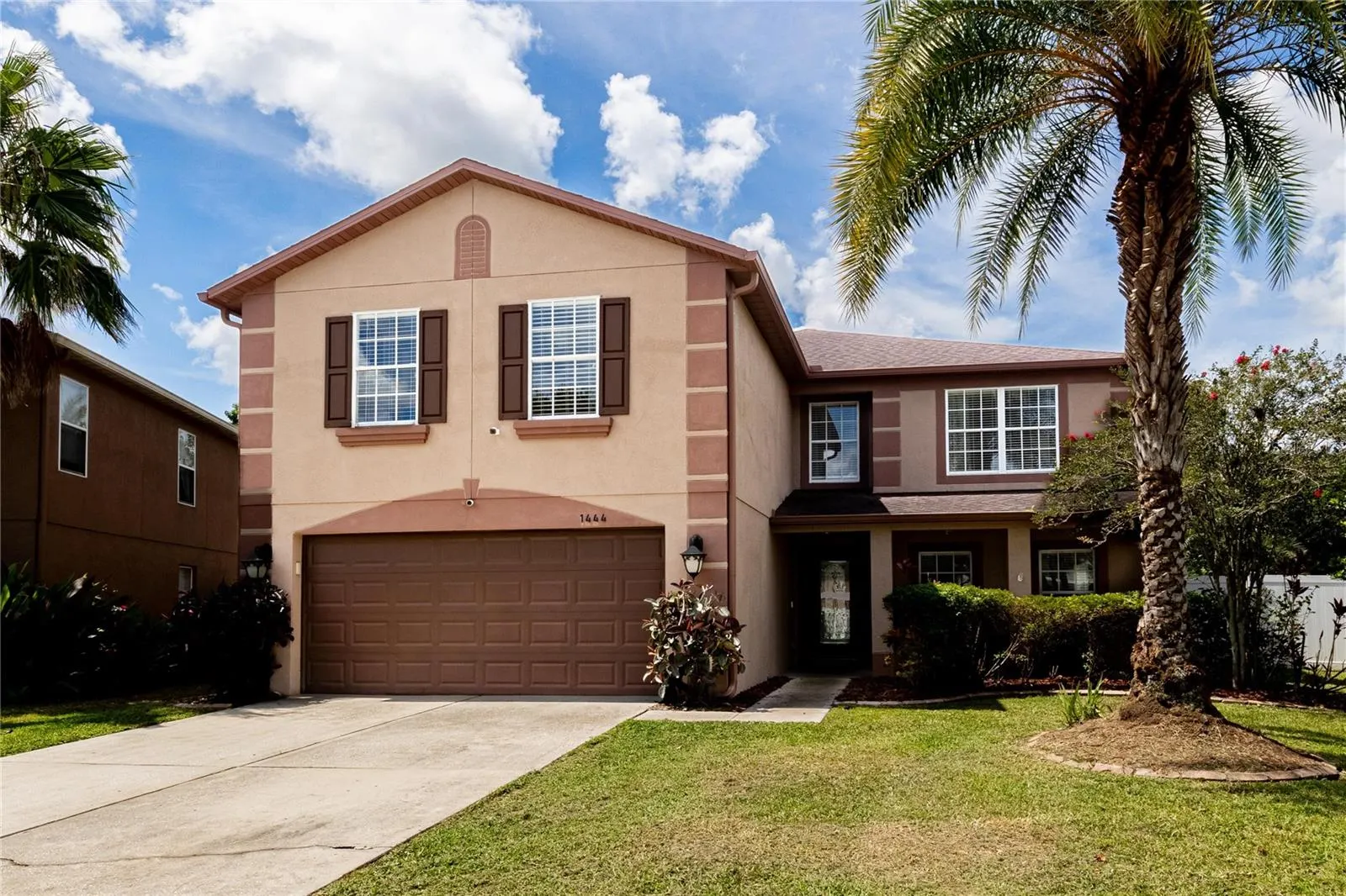 1444 BELLA COOLA DR