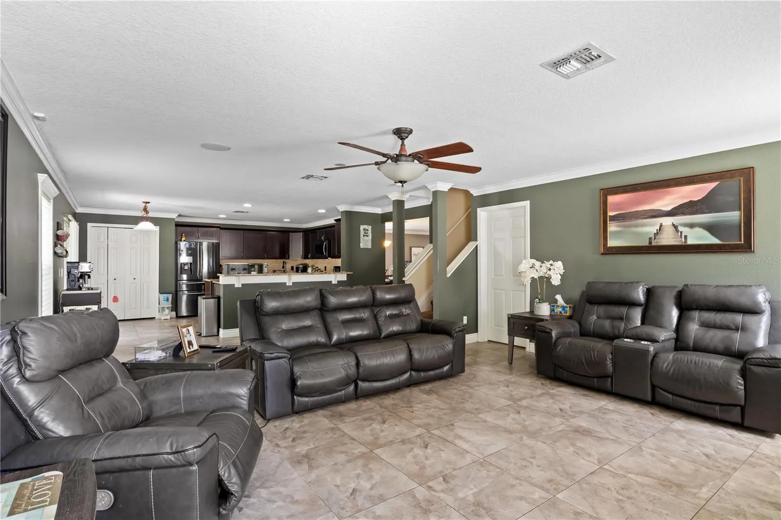 1444 BELLA COOLA DR