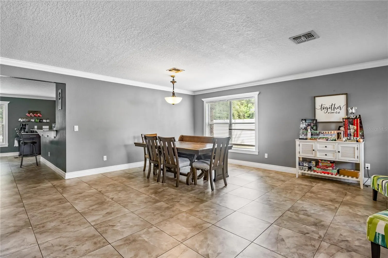 1444 BELLA COOLA DR