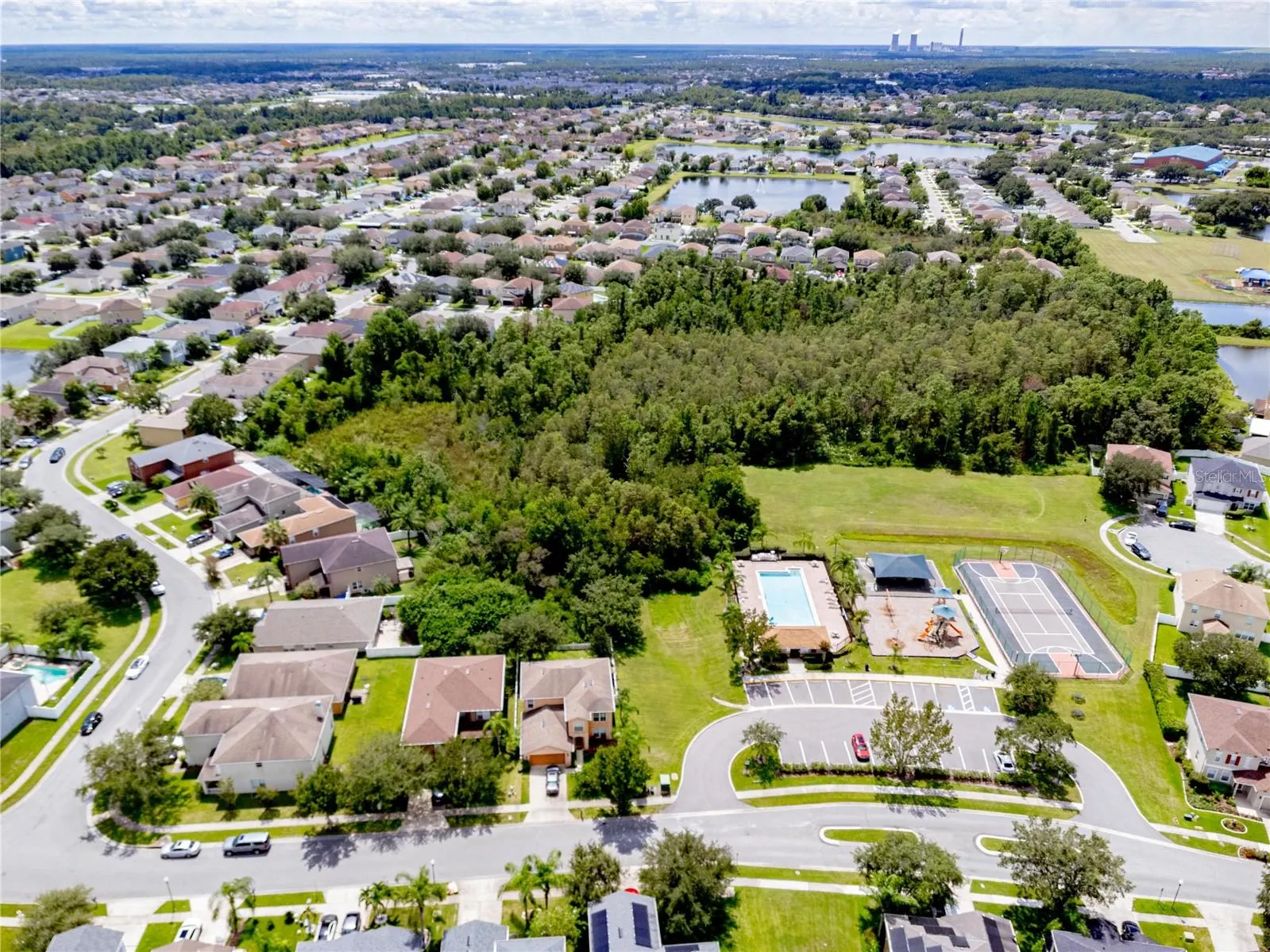 1444 BELLA COOLA DR