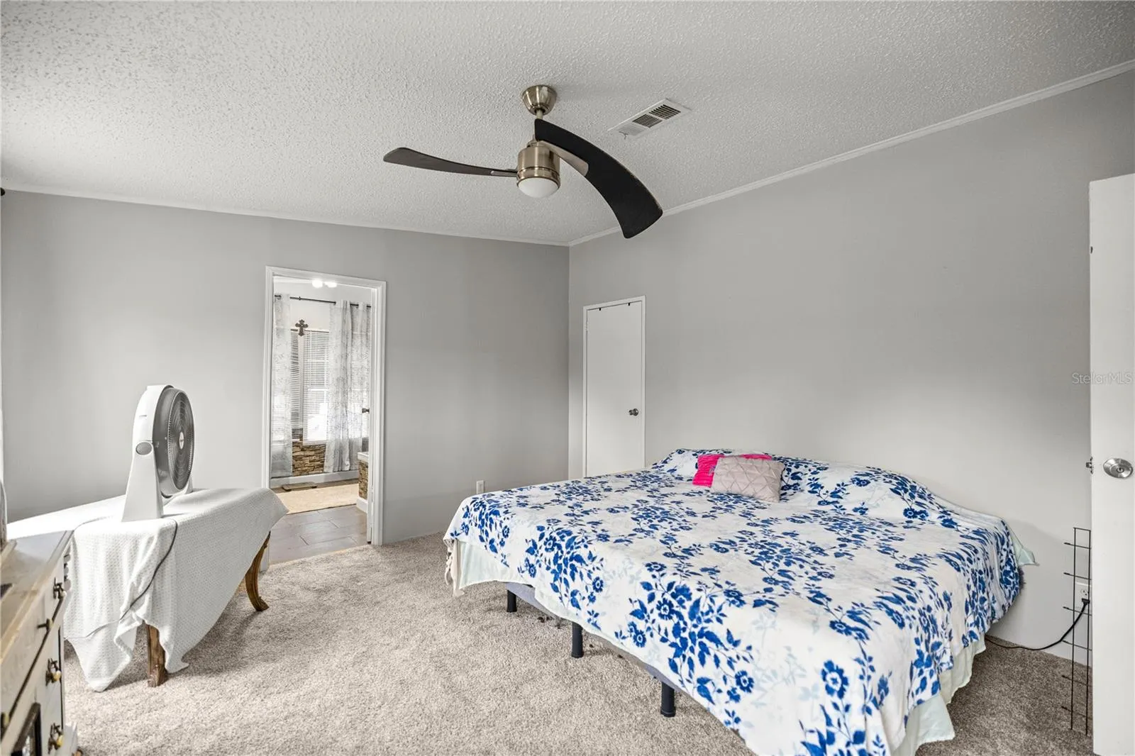 15594 NE 233RD PL
