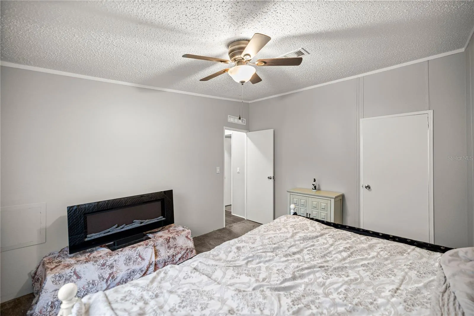 15594 NE 233RD PL