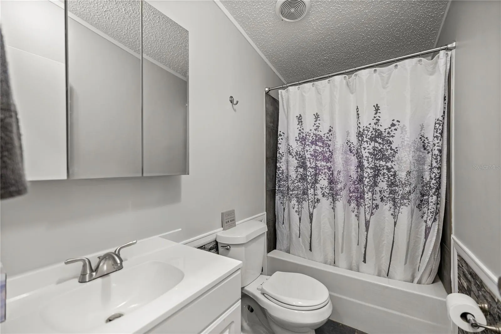15594 NE 233RD PL