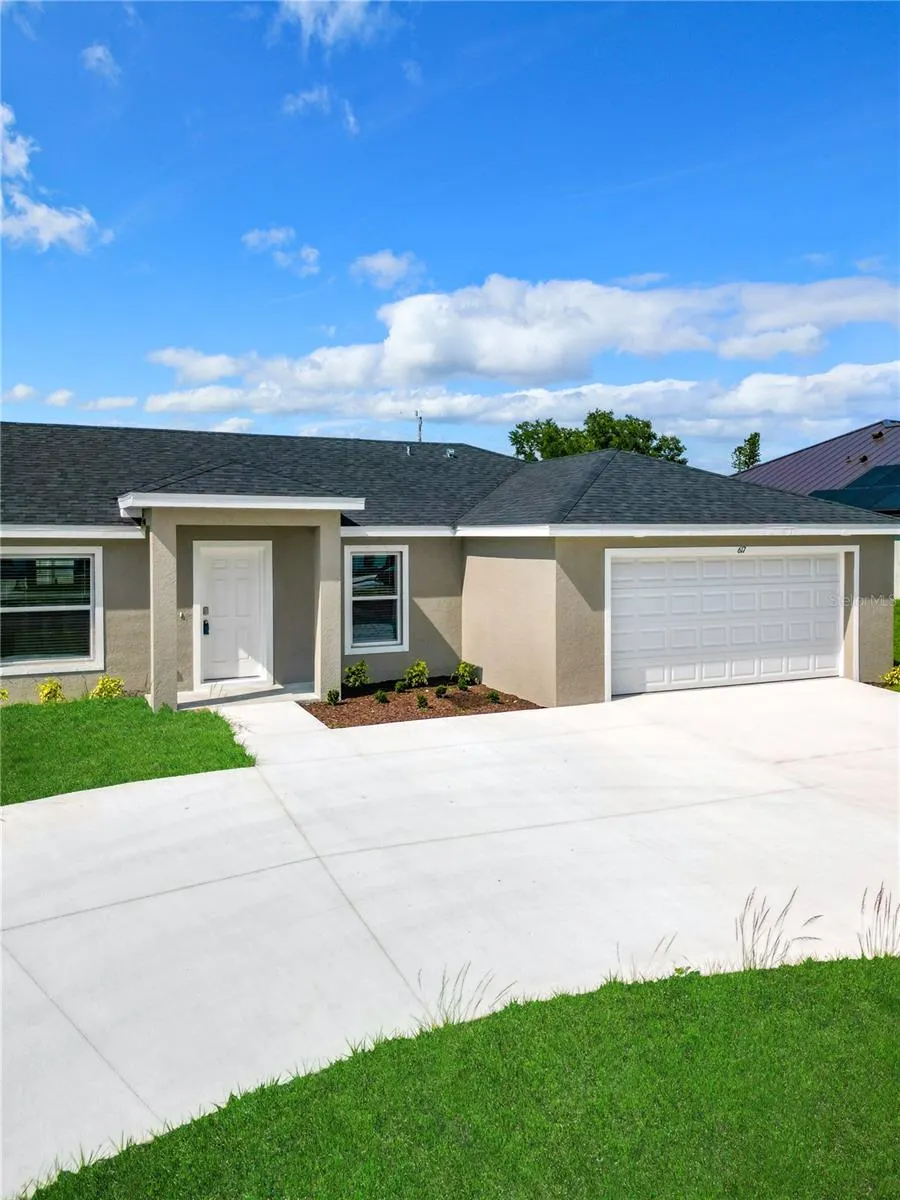 617 TROPICANA PKWY E