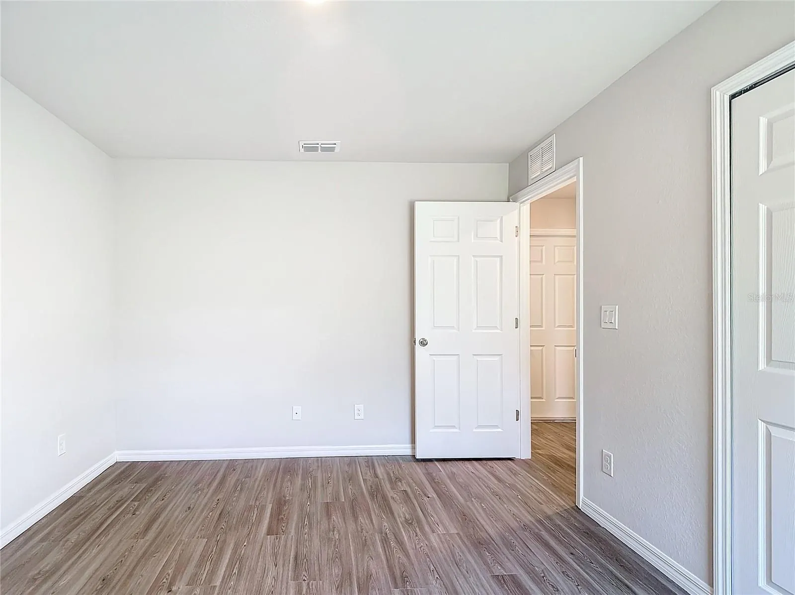 12063 XAVIER AVE