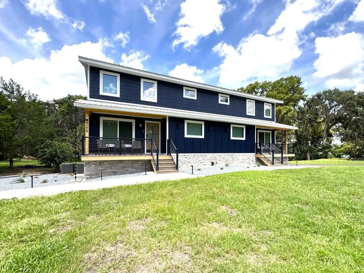 419 N APOPKA AVE
