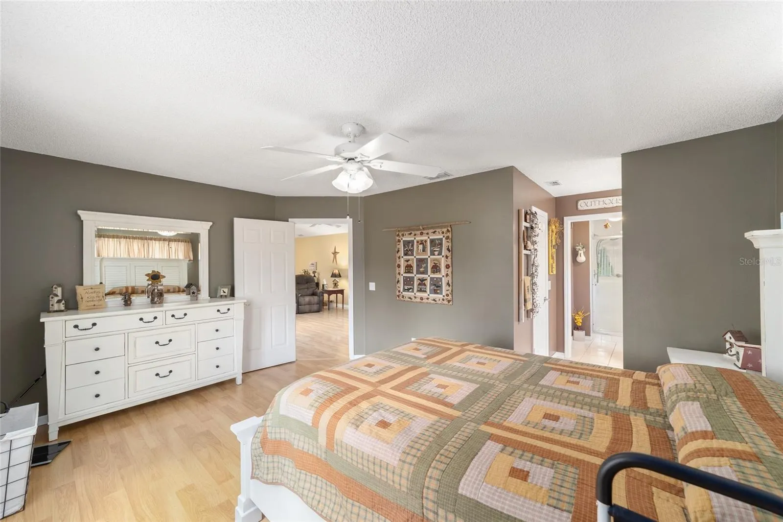 6490 SOUTHWEST 84TH STREET
