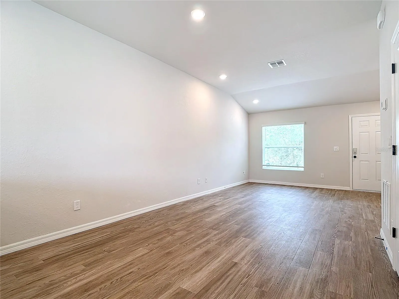 1201 SE 24TH AVE