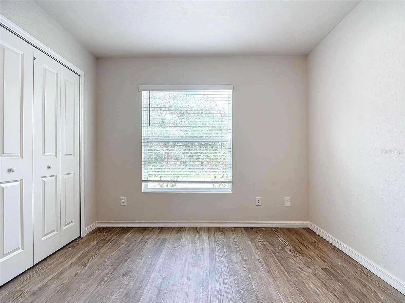 1201 SE 24TH AVE