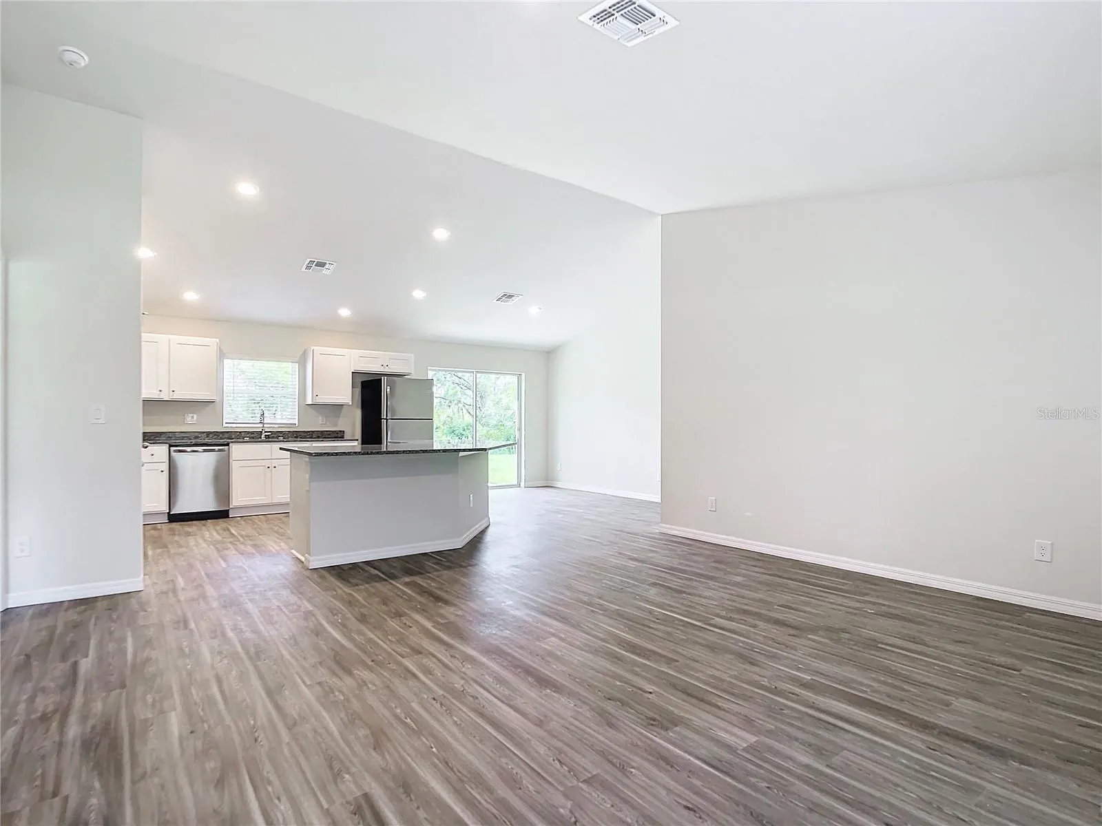 772 BISCAYNE DR
