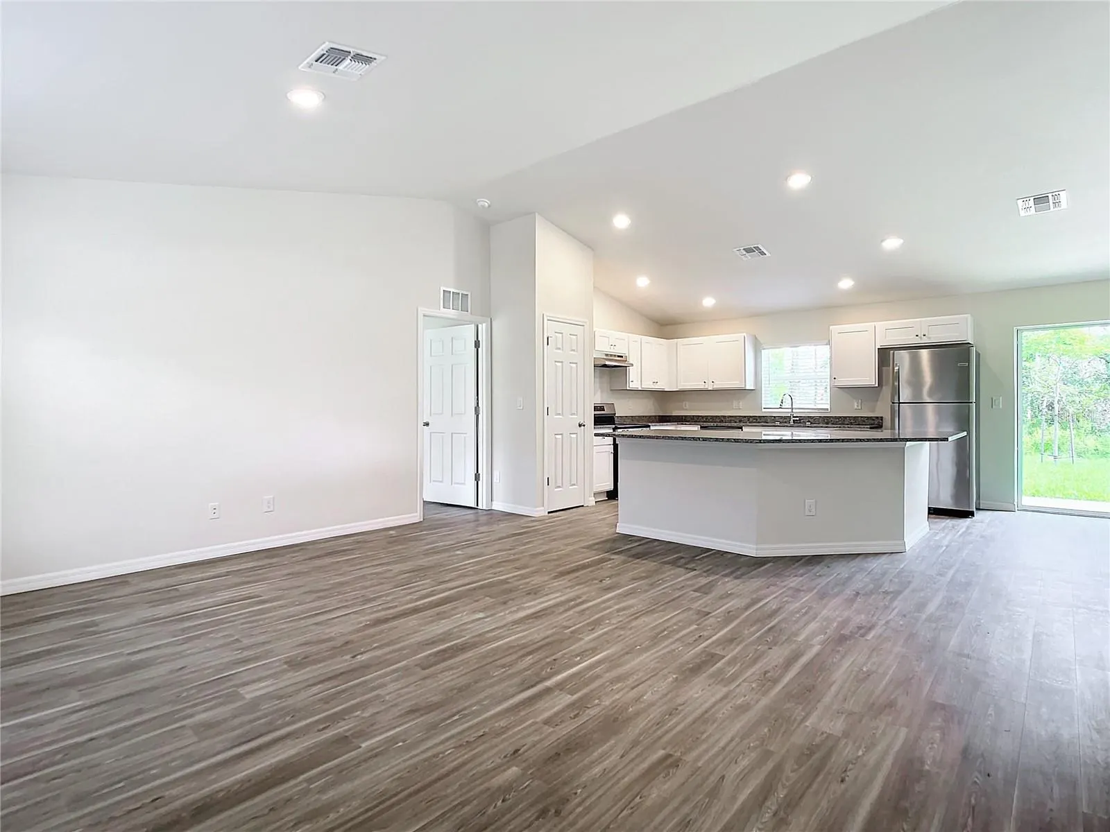772 BISCAYNE DR