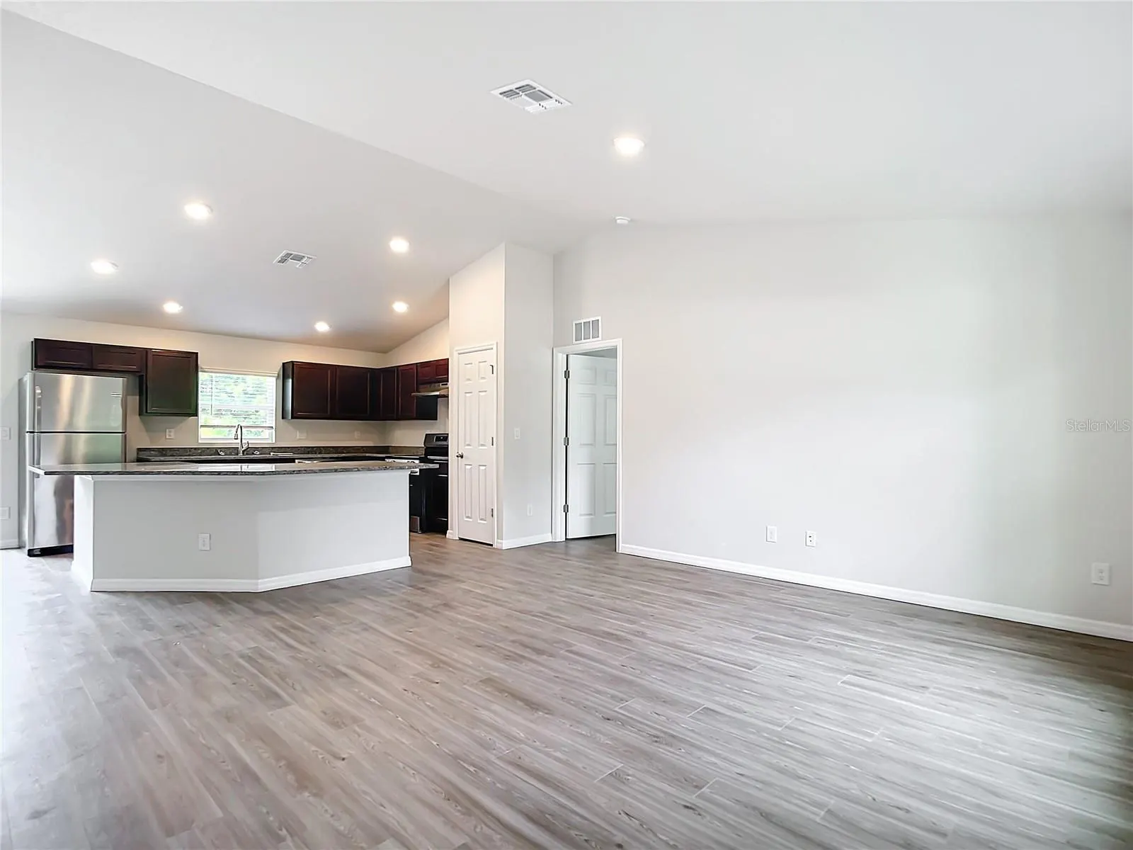 23089 BREWER AVE