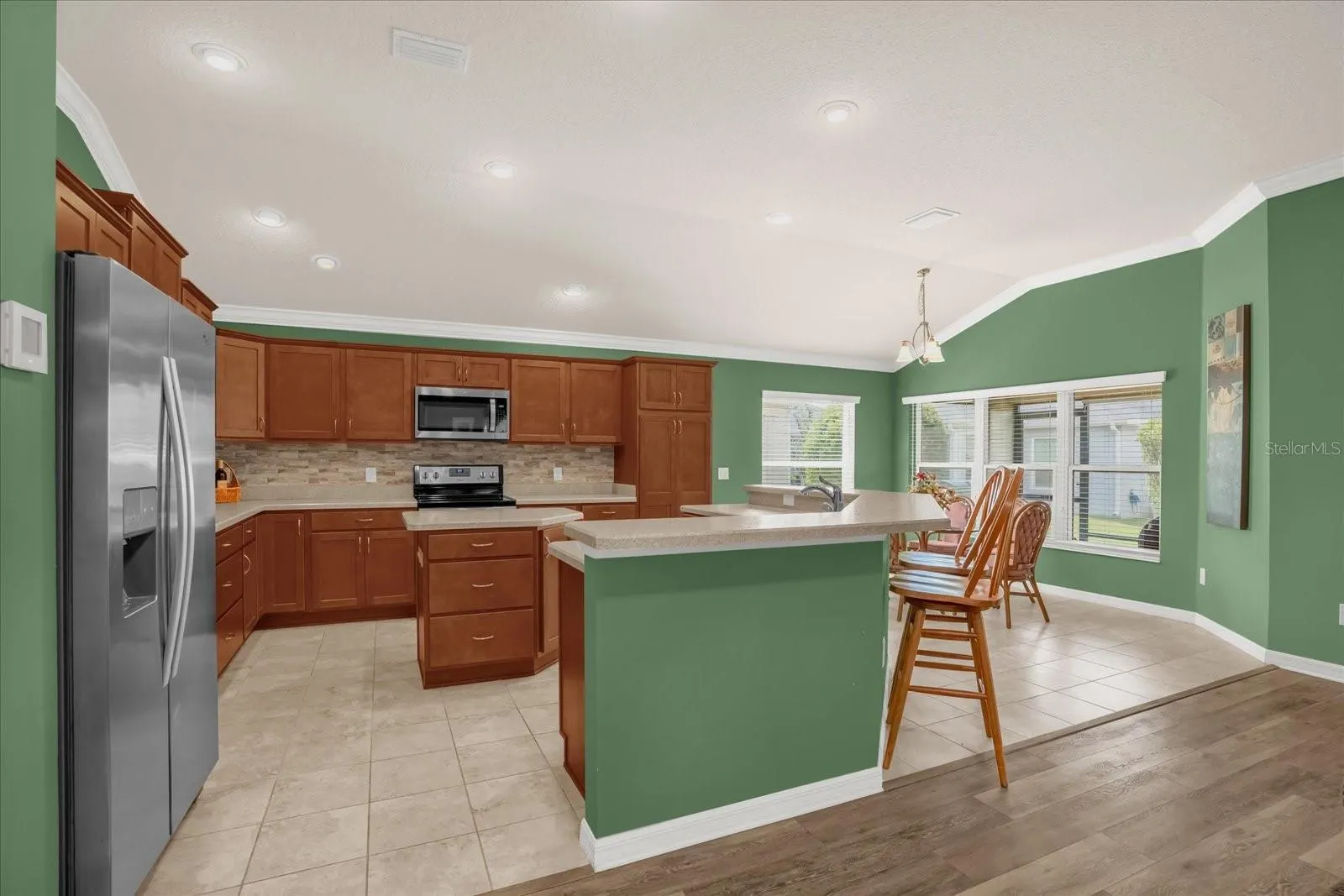 3283 DELK DR