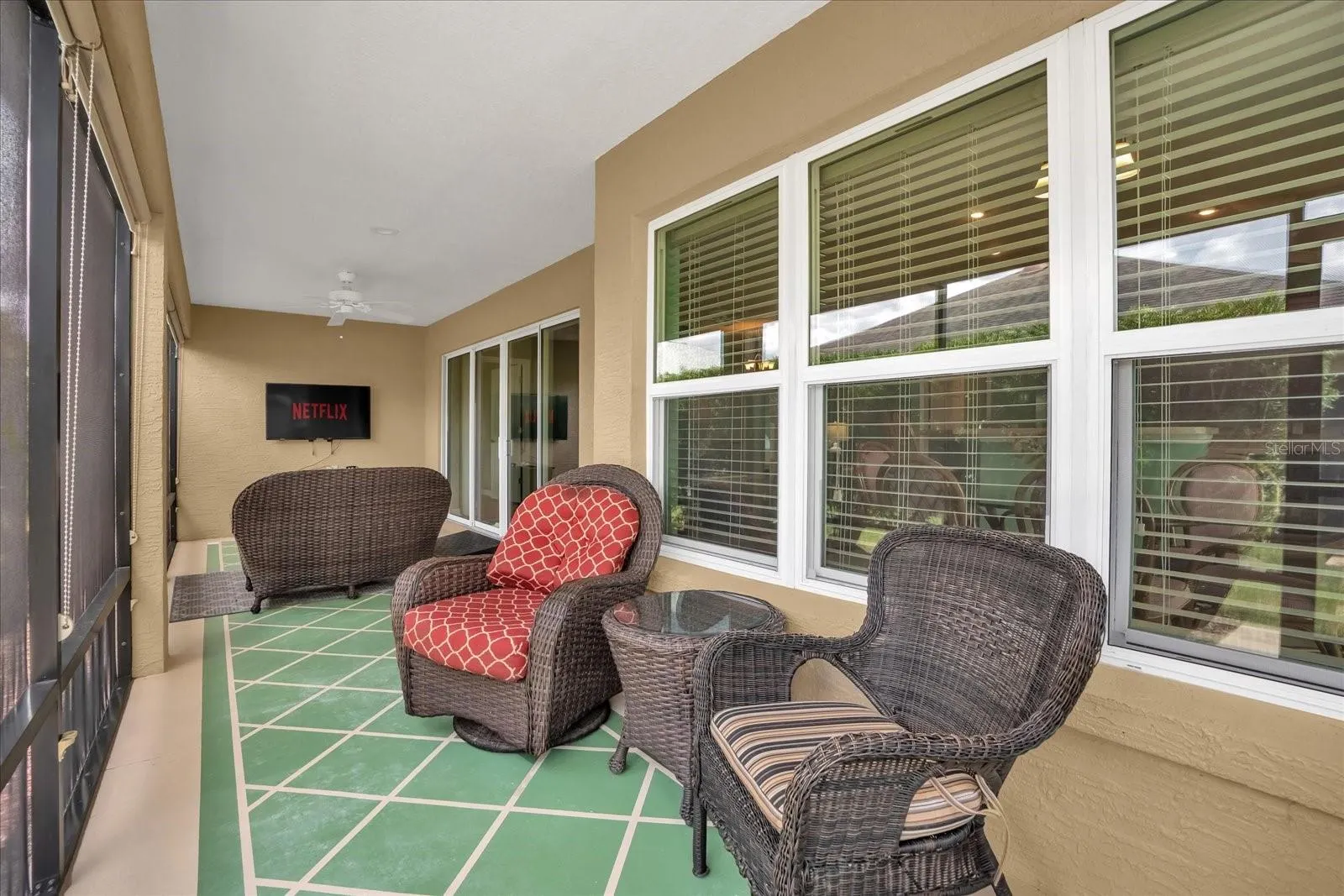 3283 DELK DR