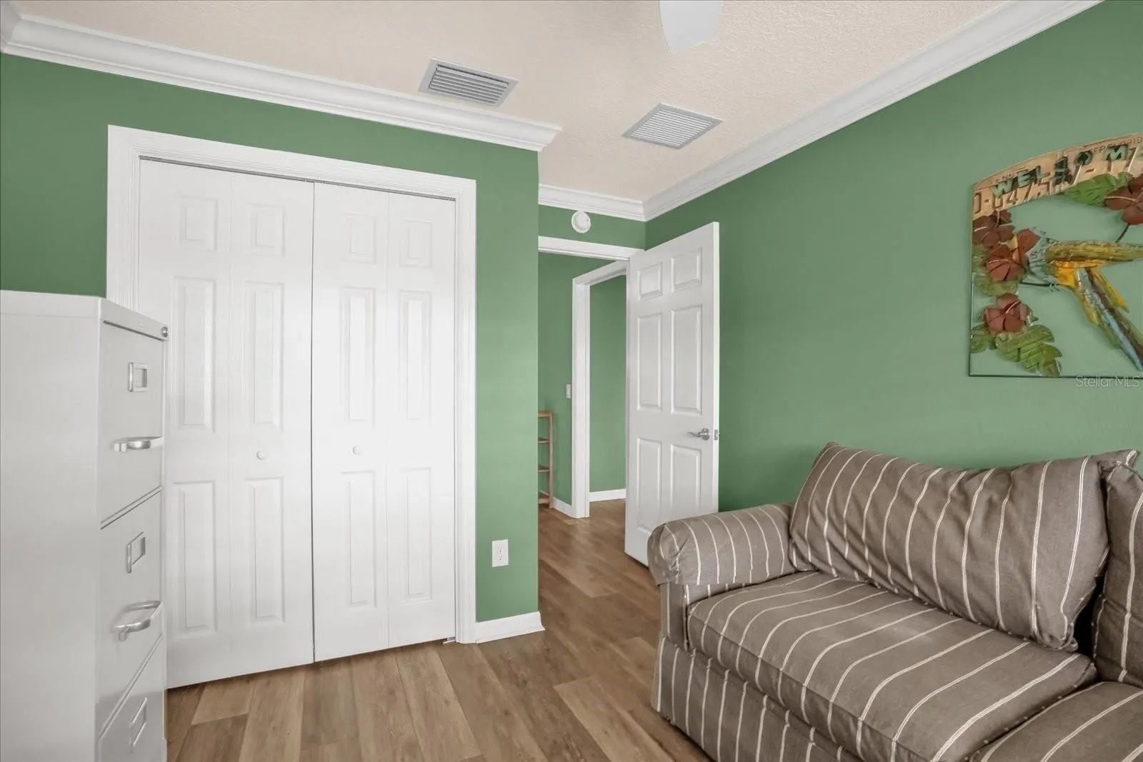 3283 DELK DR