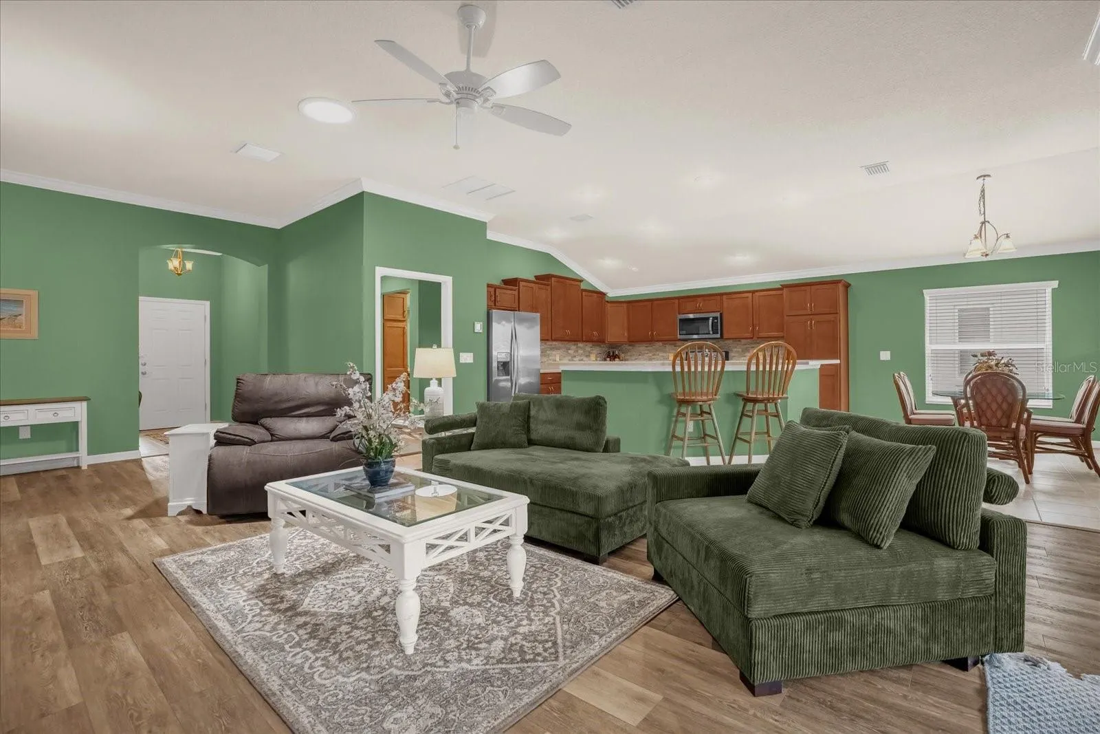 3283 DELK DR