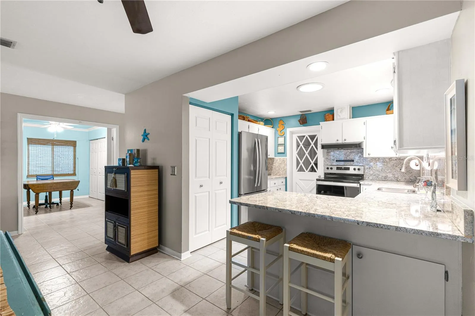 3702 NE 16TH PL