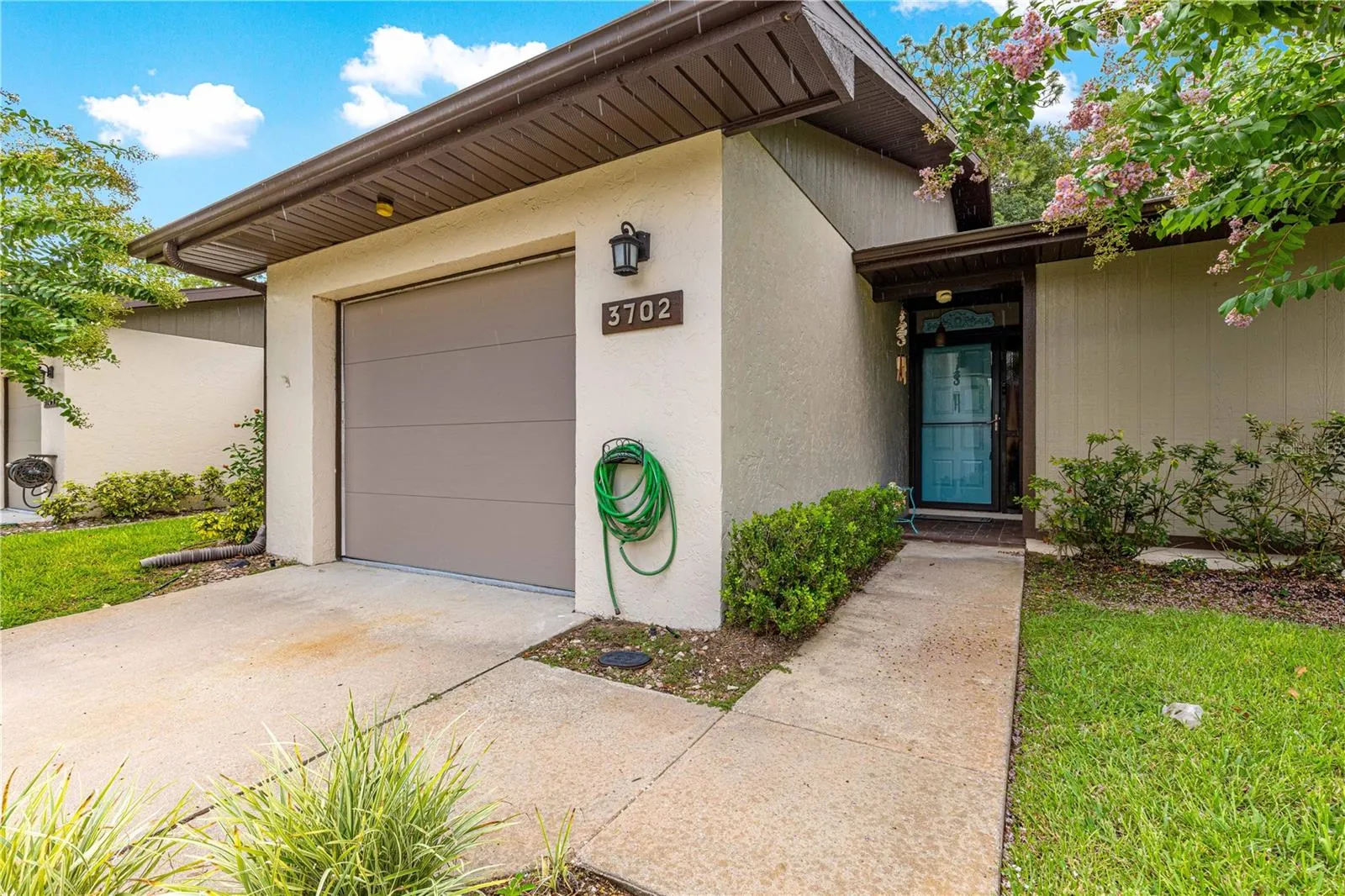 3702 NE 16TH PL