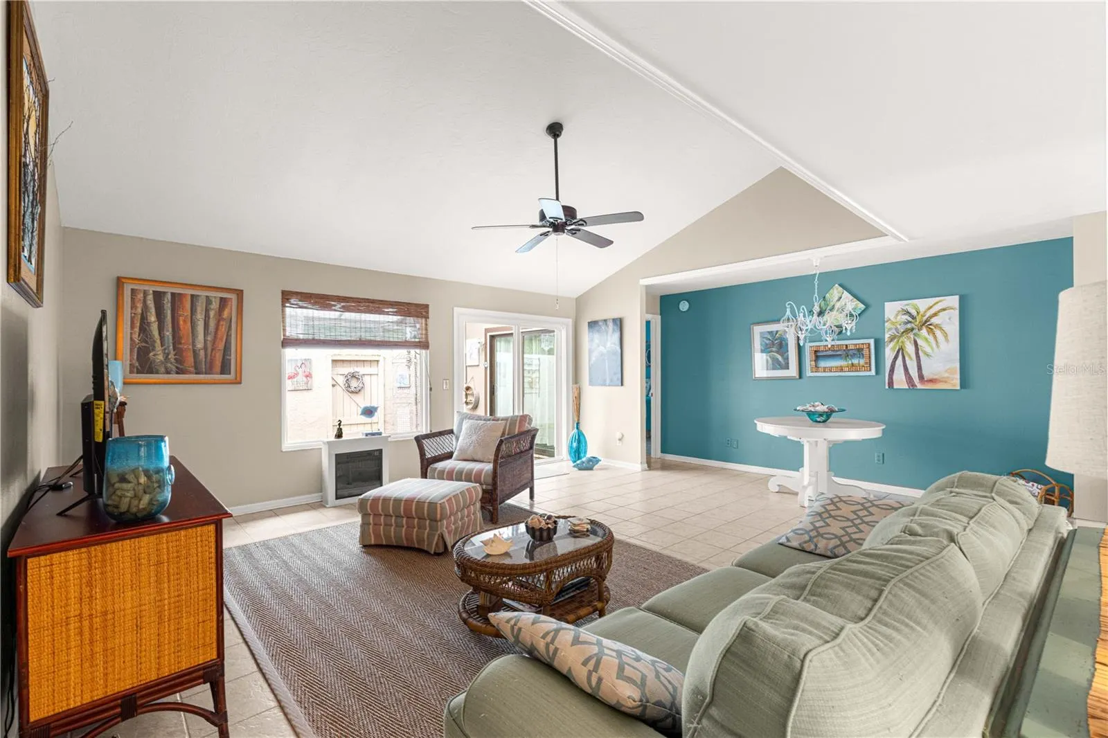 3702 NE 16TH PL