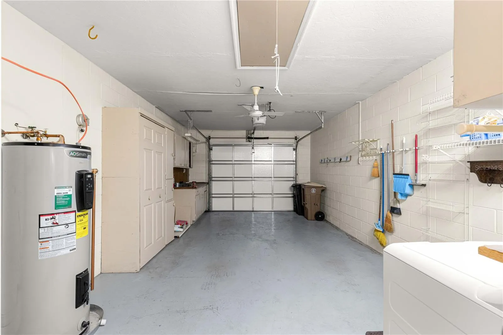 3702 NE 16TH PL