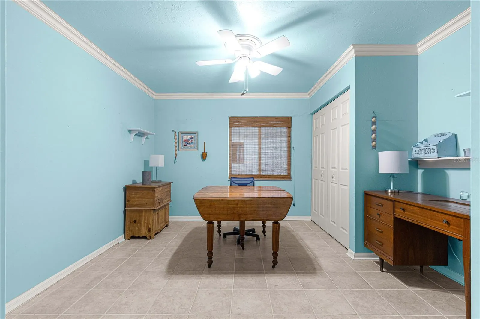 3702 NE 16TH PL