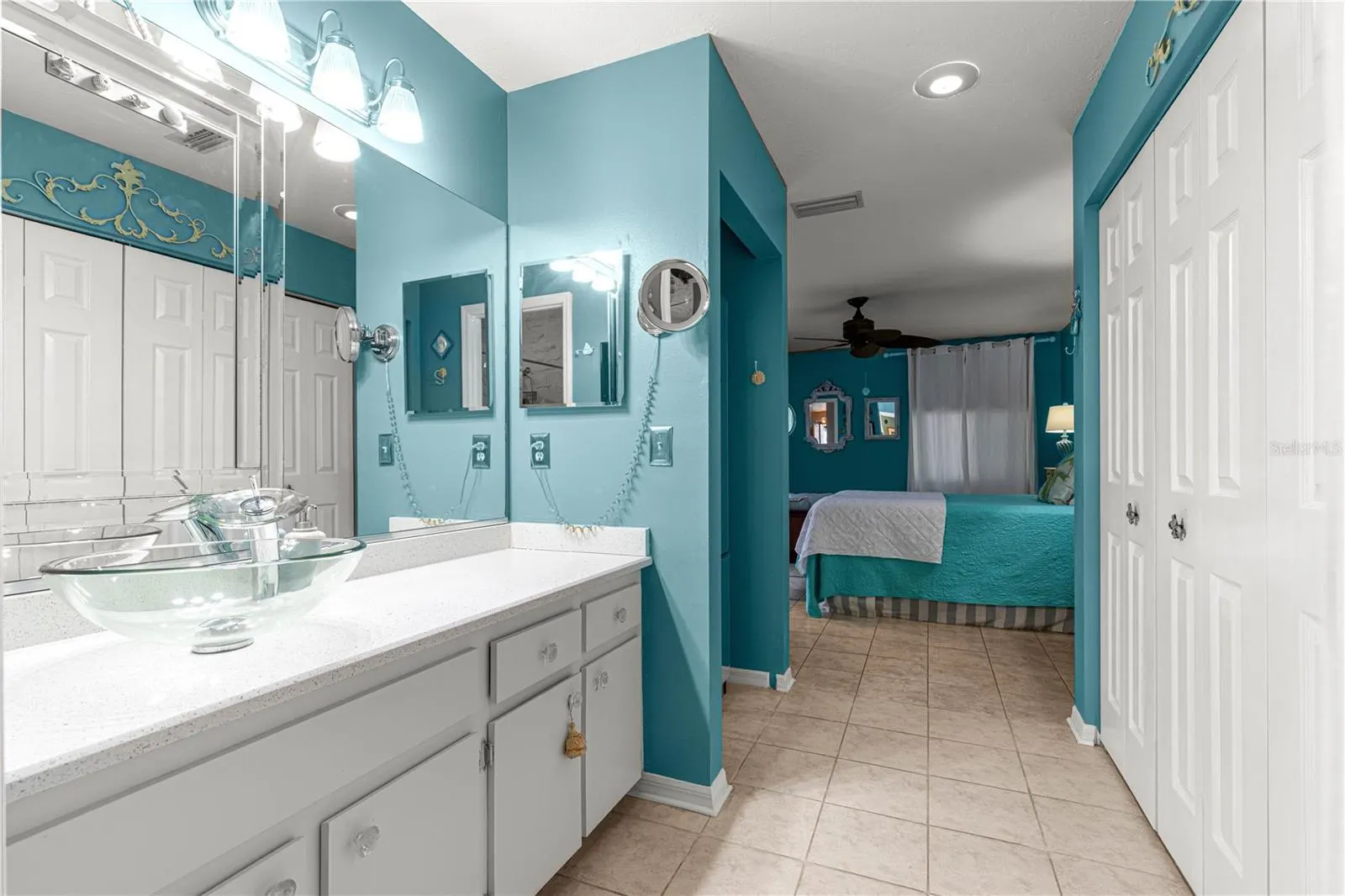 3702 NE 16TH PL