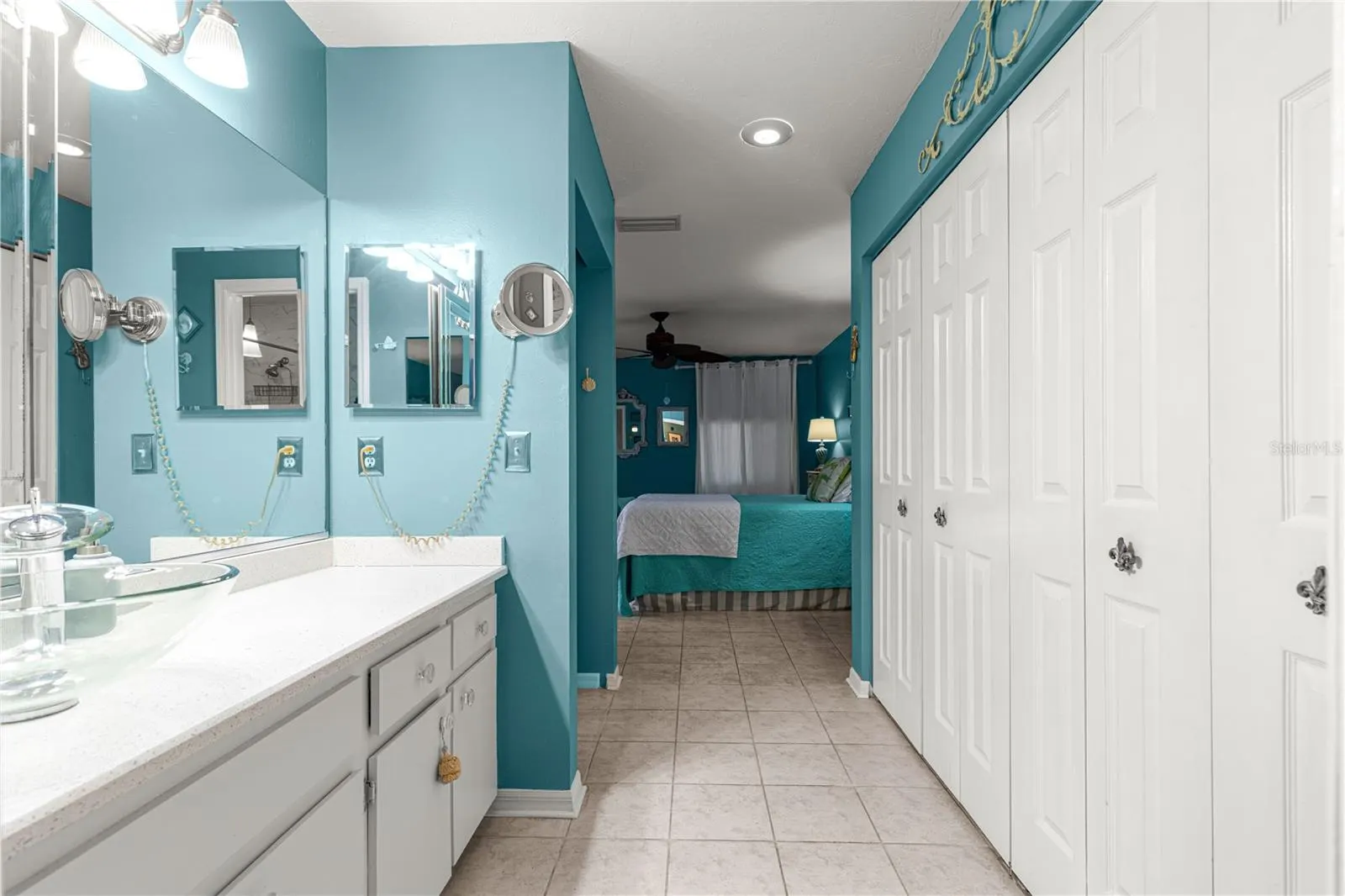 3702 NE 16TH PL