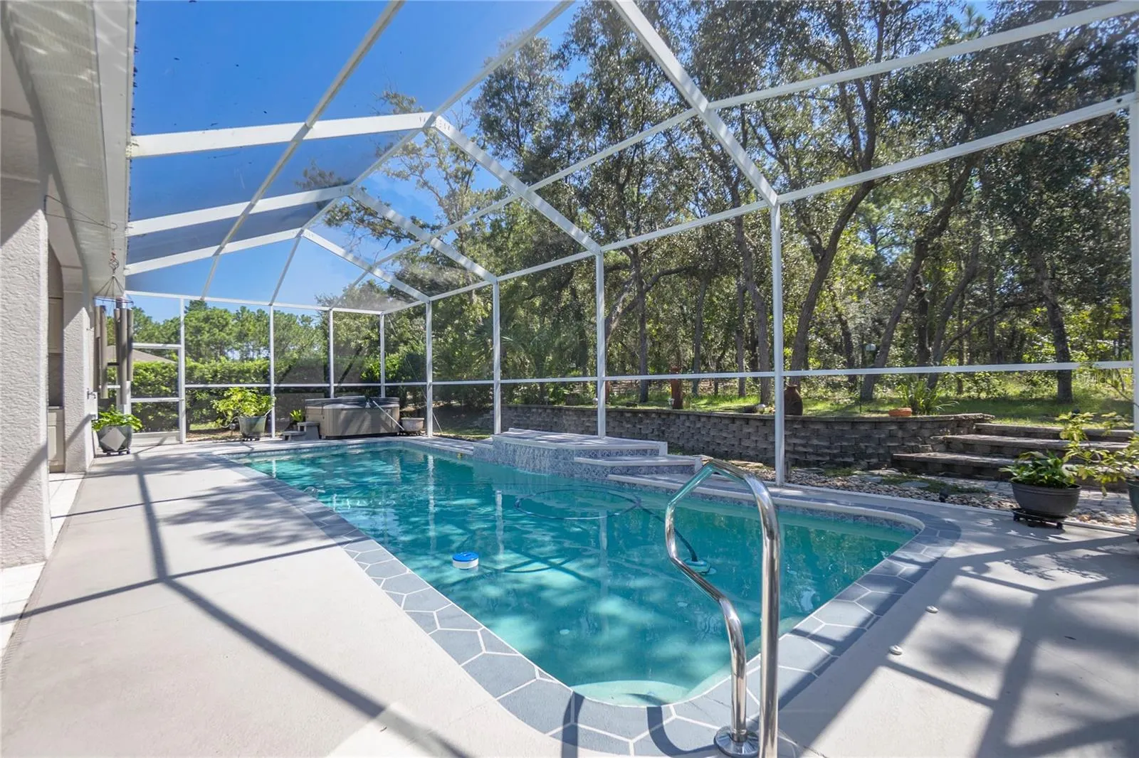 124 CORKWOOD BLVD