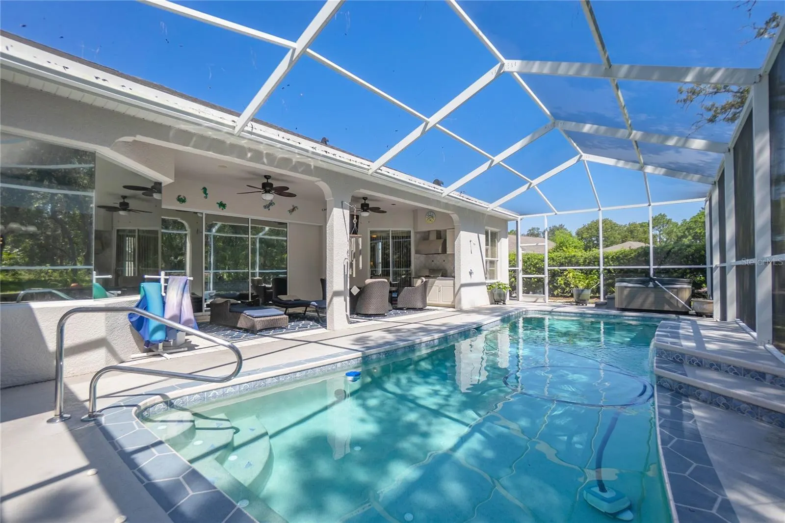 124 CORKWOOD BLVD
