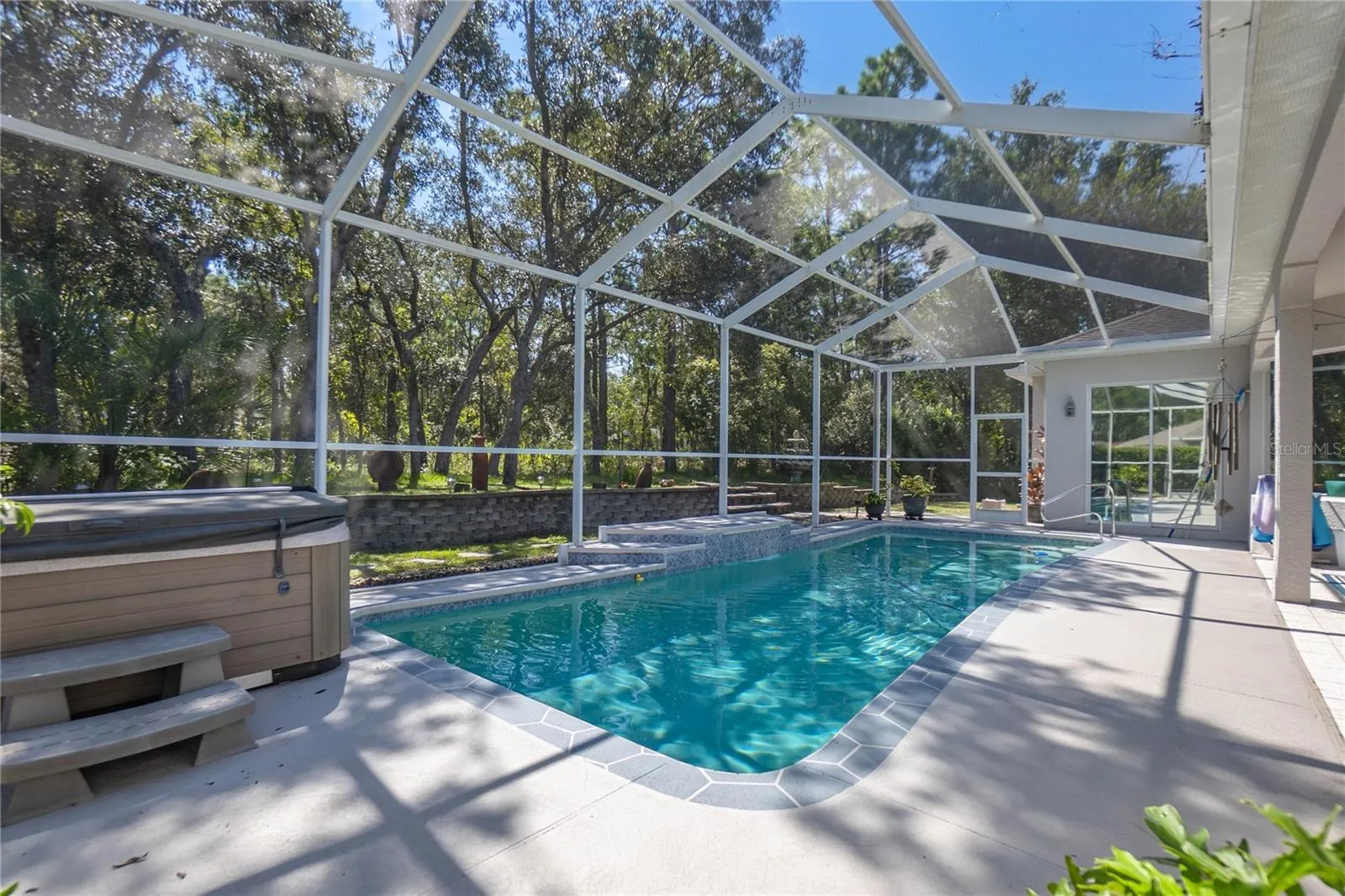 124 CORKWOOD BLVD