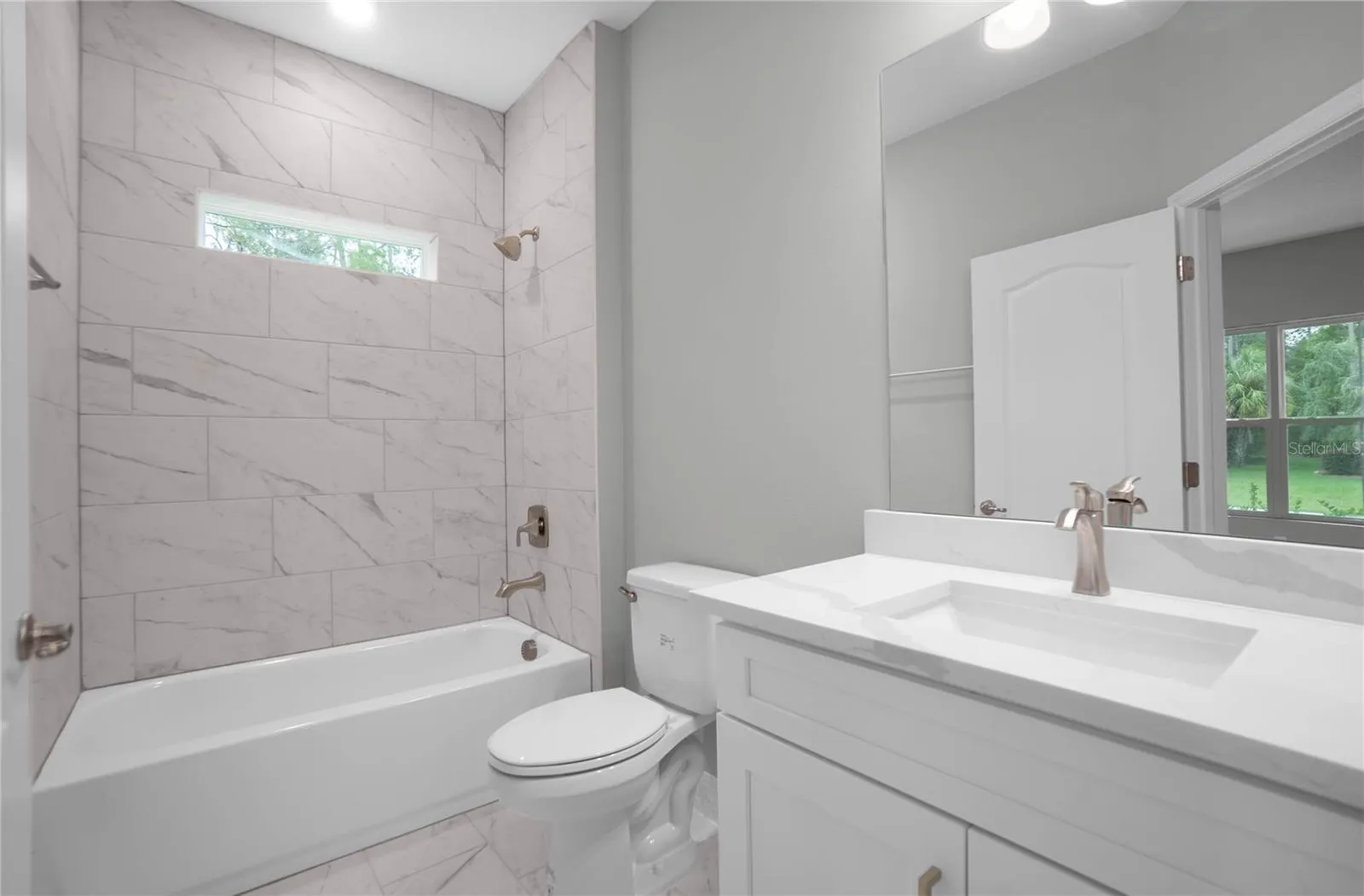 3 COSMOS CT W
