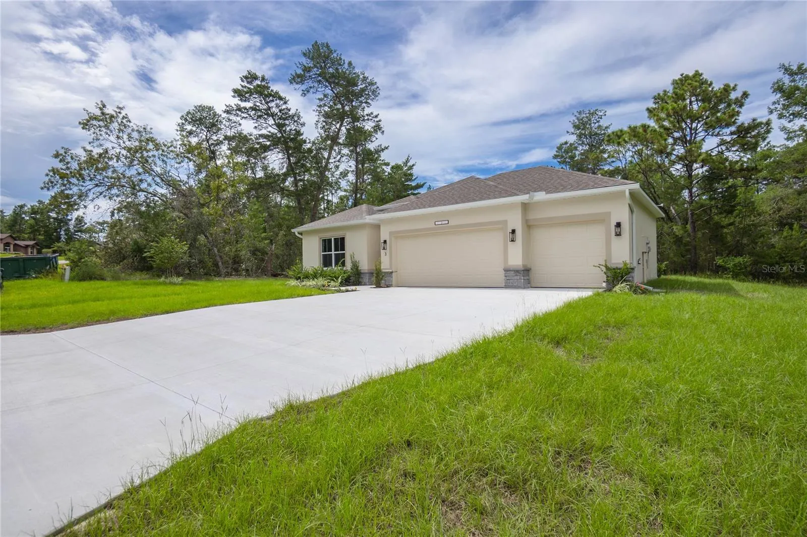 3 COSMOS CT W
