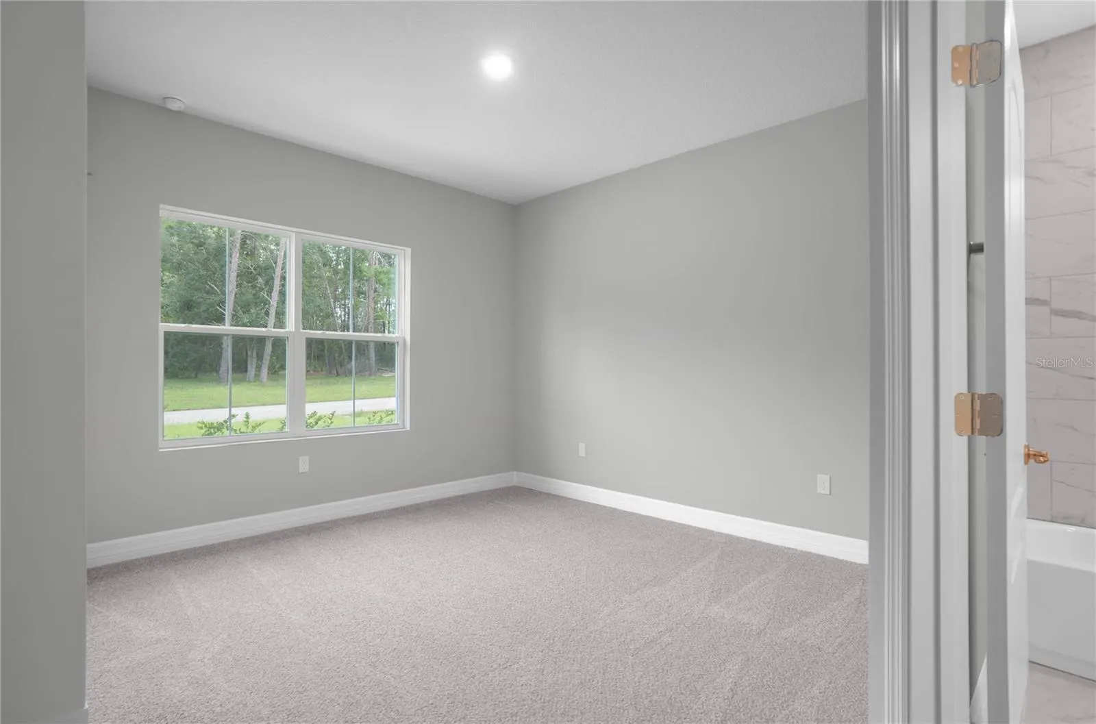 3 COSMOS CT W