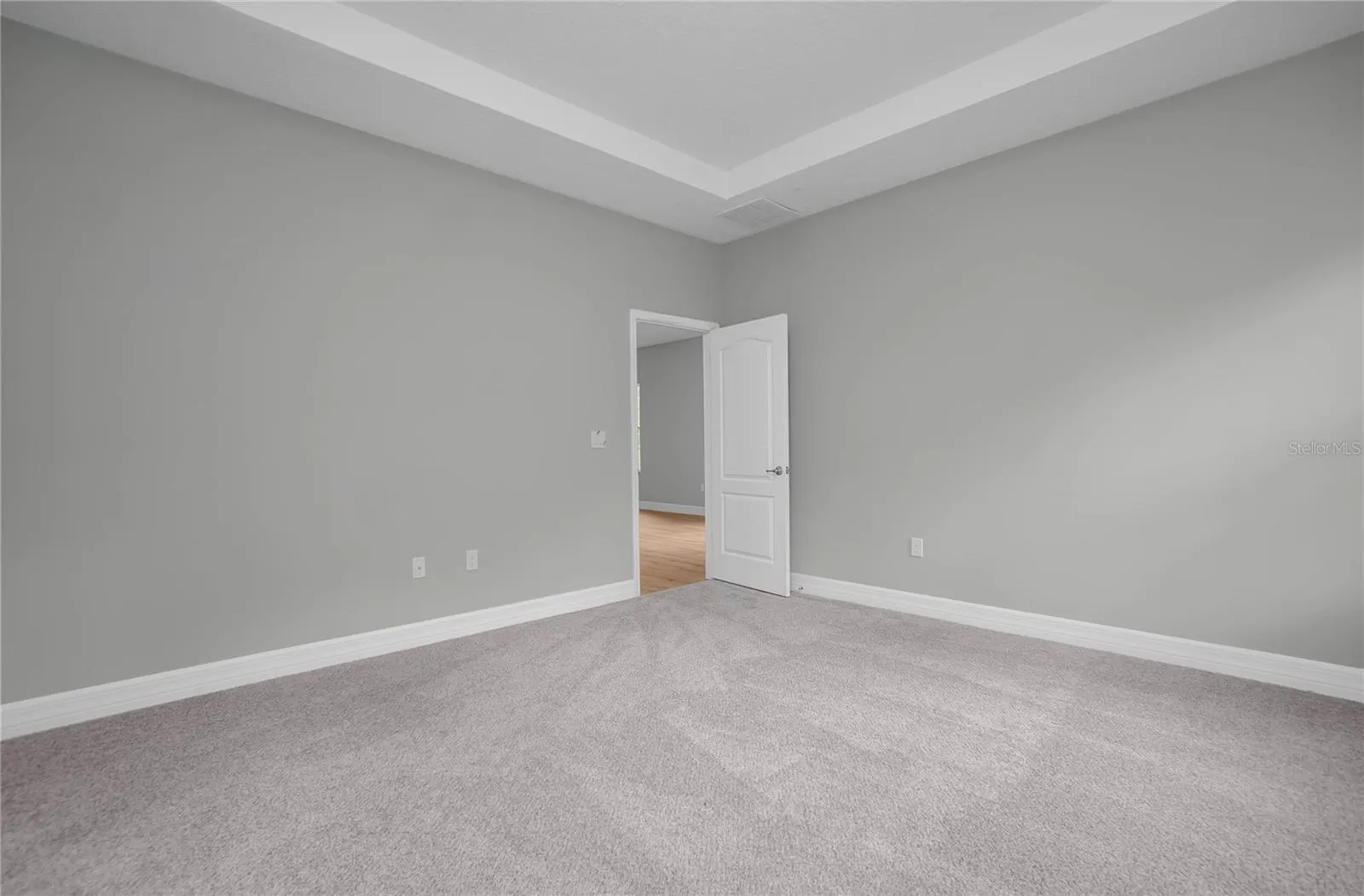3 COSMOS CT W