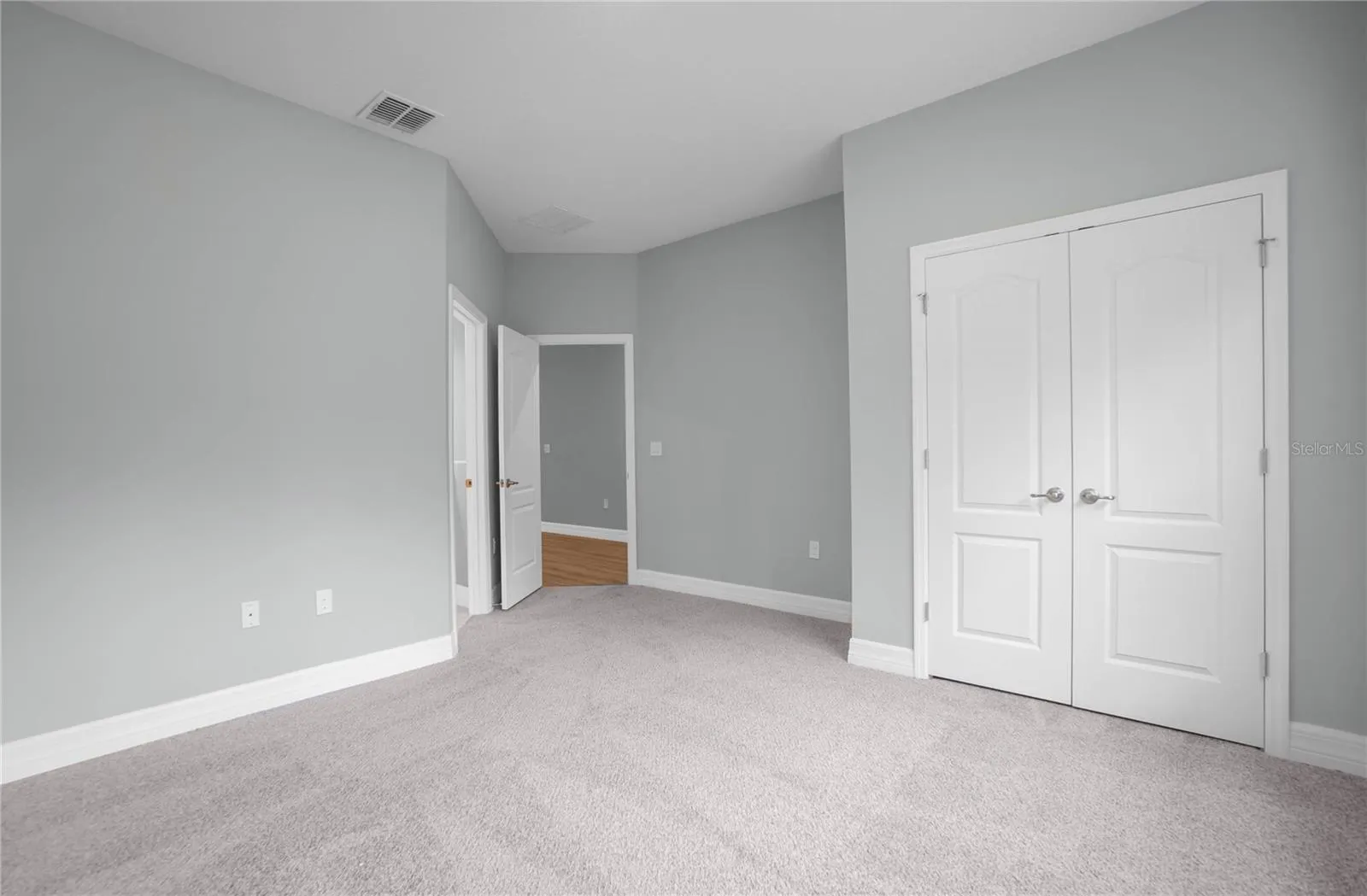 3 COSMOS CT W