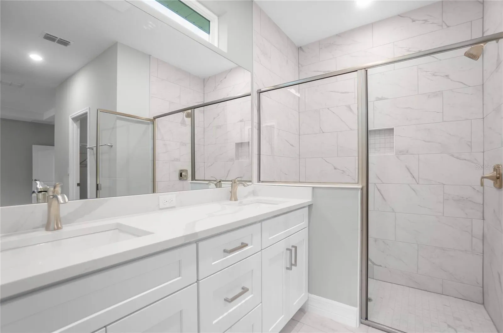 3 COSMOS CT W