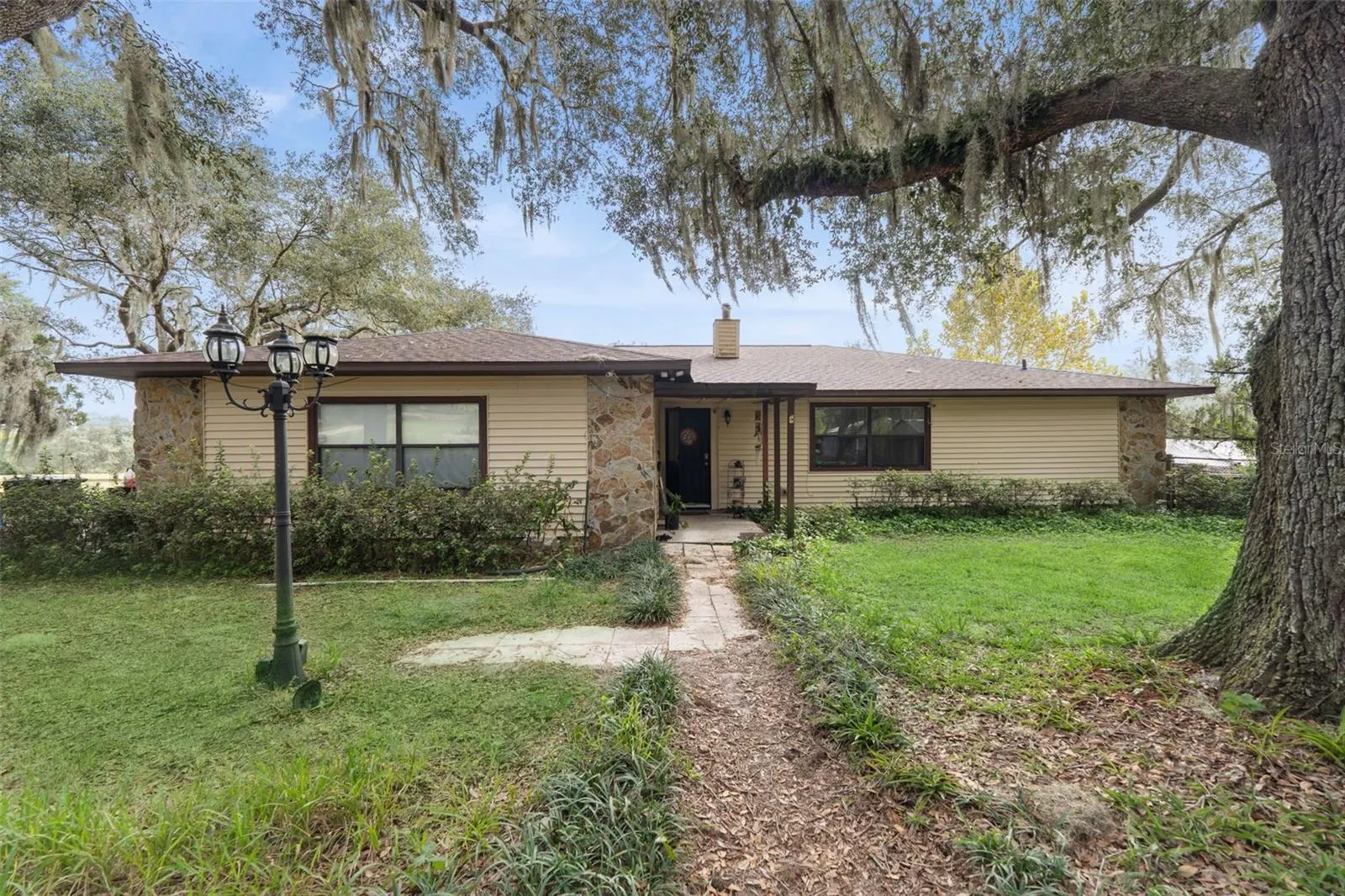 5781 S CRATER LAKE CIR