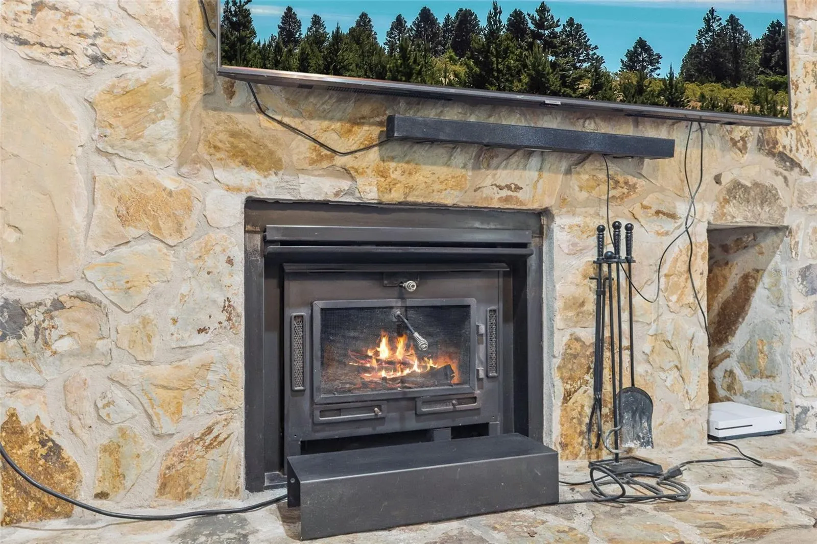 5781 S CRATER LAKE CIR