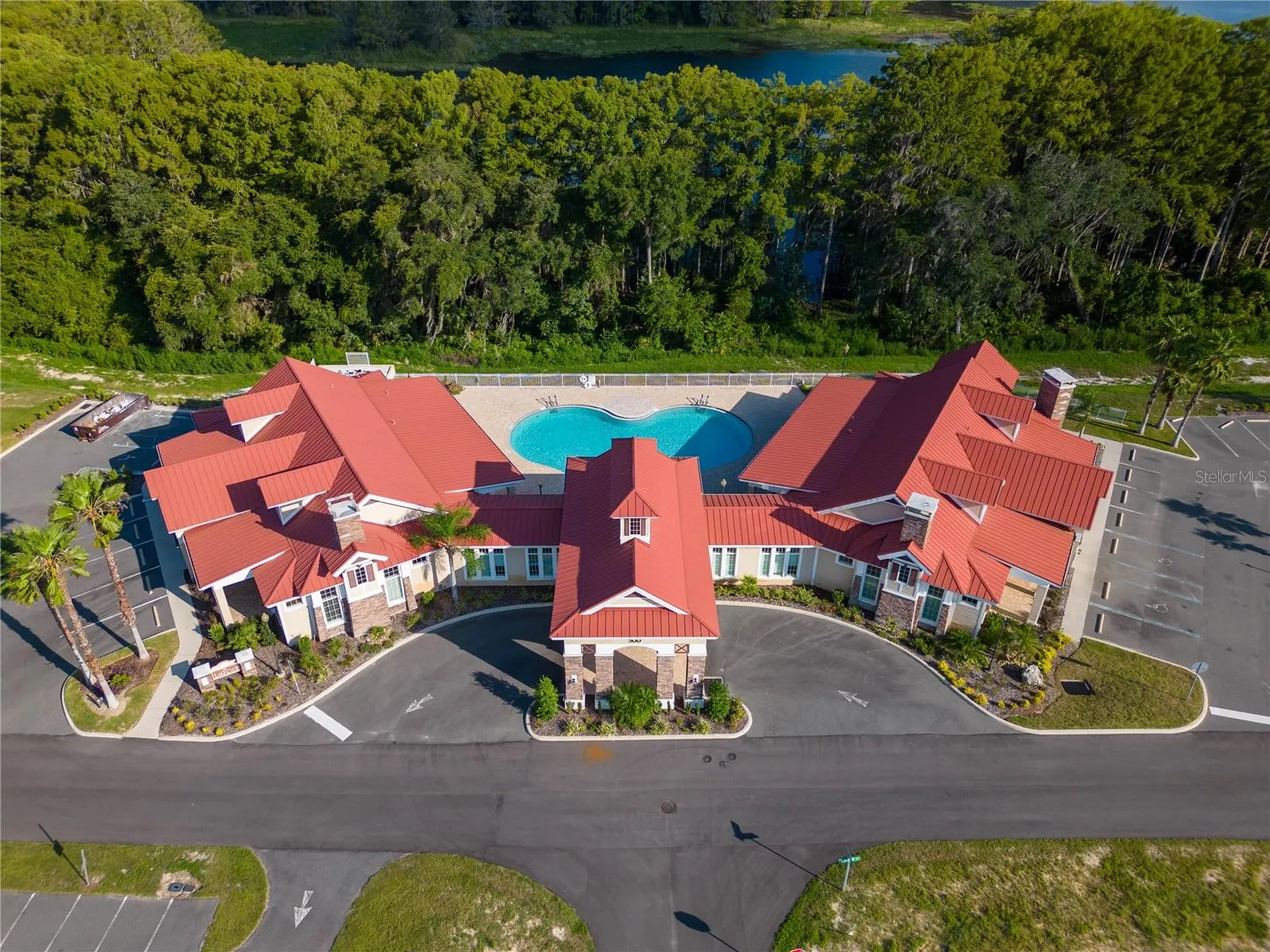 1170 HERON POINT DR