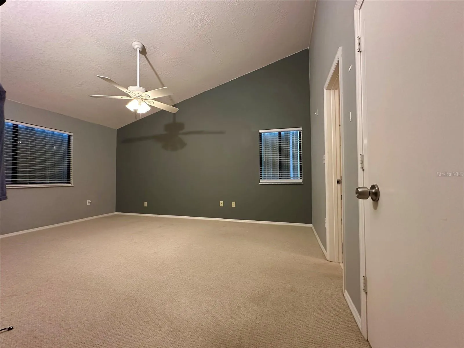 5685 MARINA DR #4, #4