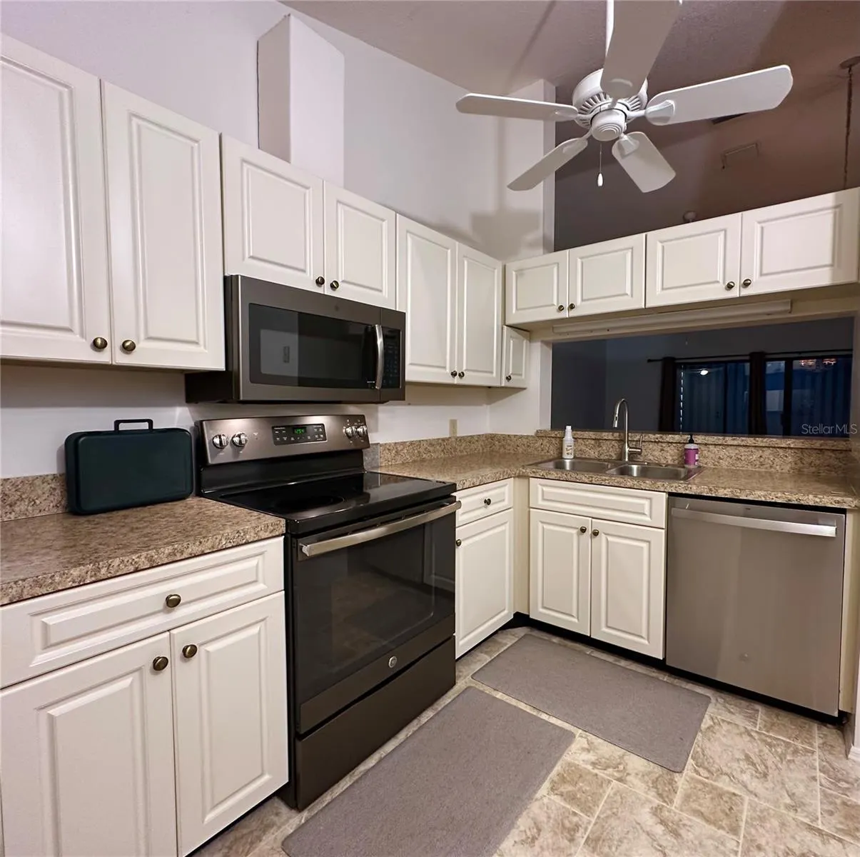 5685 MARINA DR #4, #4