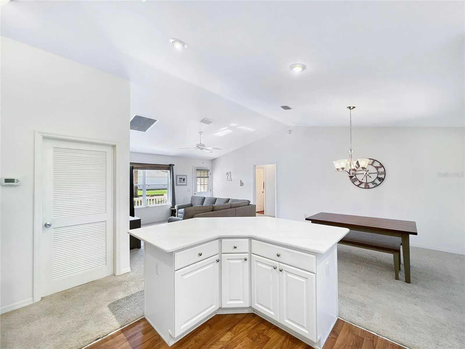2074 HARSTON TRL